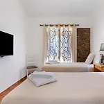 Casas Do Monte I Gioes