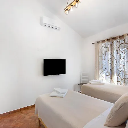 Casas Do Monte I カントリーハウス Giões