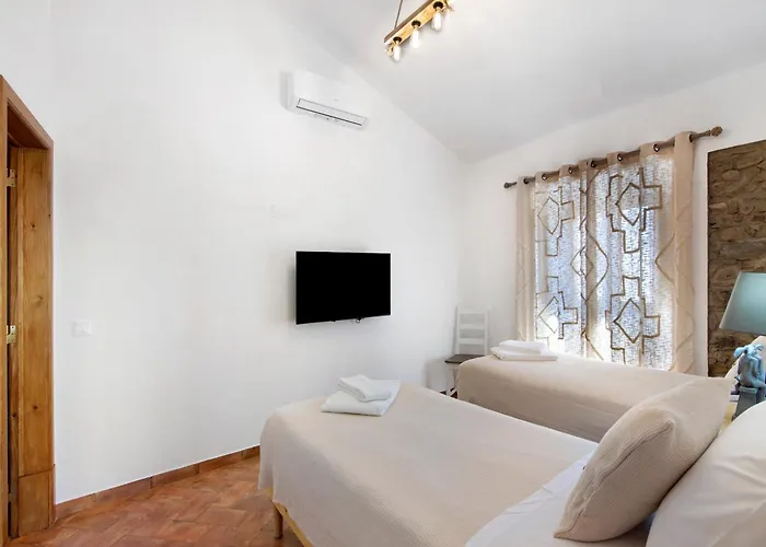 Casas Do Monte I Landhaus Gioes