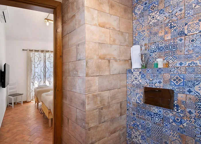 Casas Do Monte I Gioes